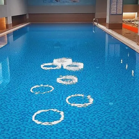 Lovely With Pool Стамбул